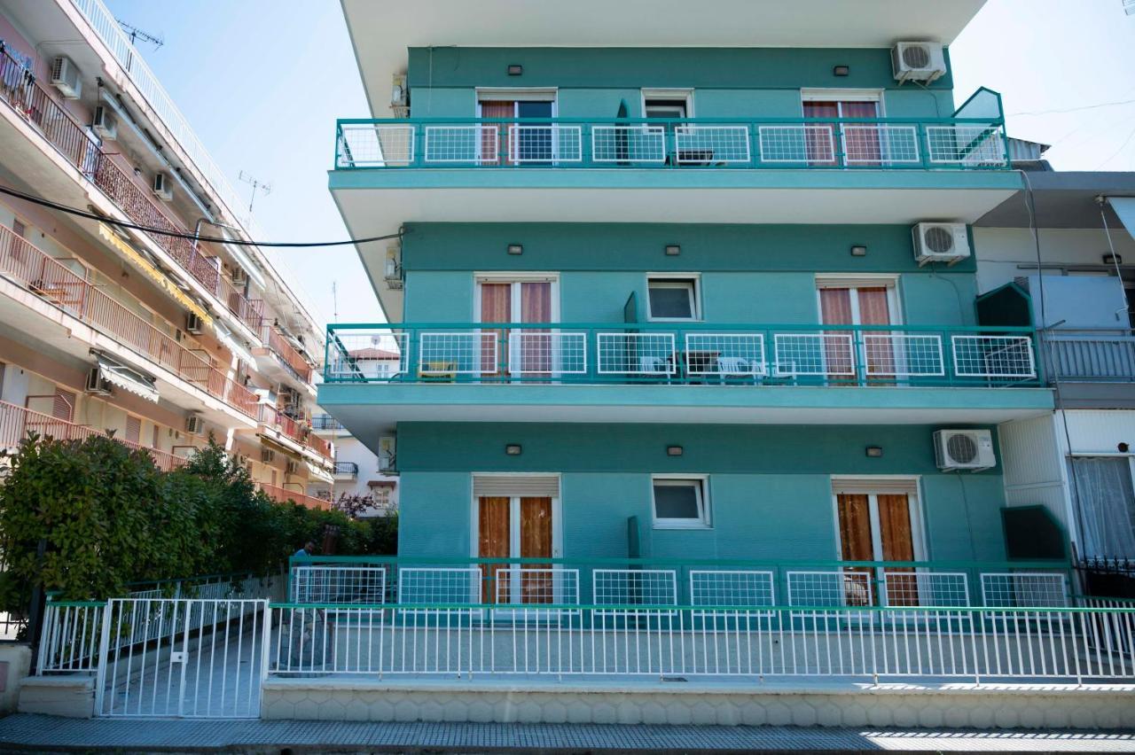 Amelies Apartments Paralía エクステリア 写真