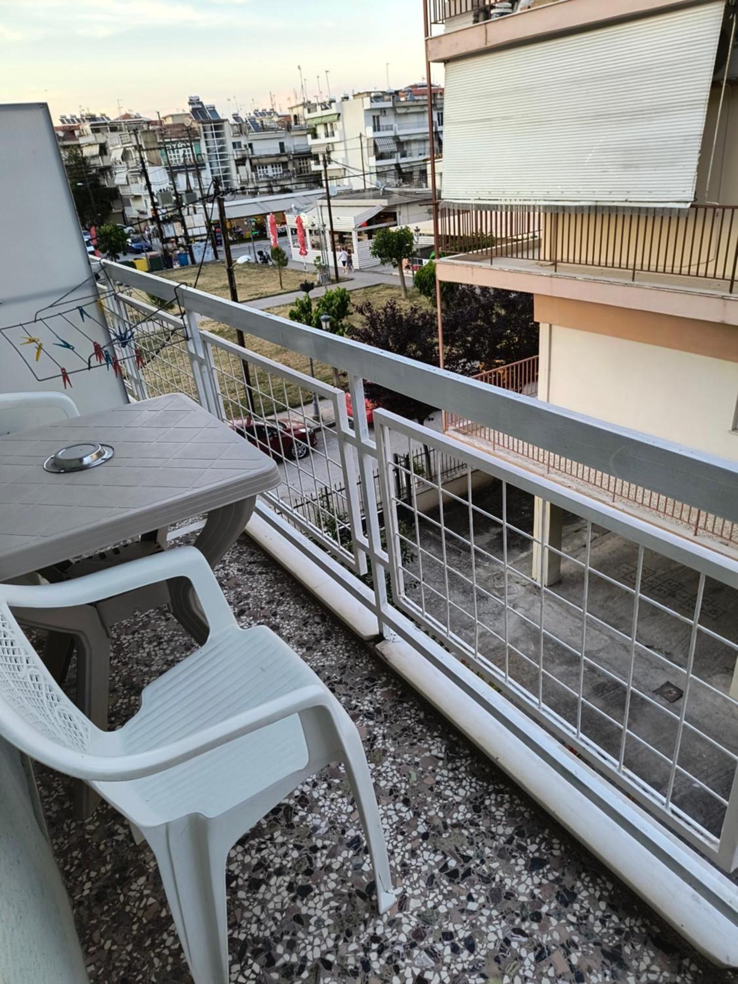 Amelies Apartments Paralía エクステリア 写真